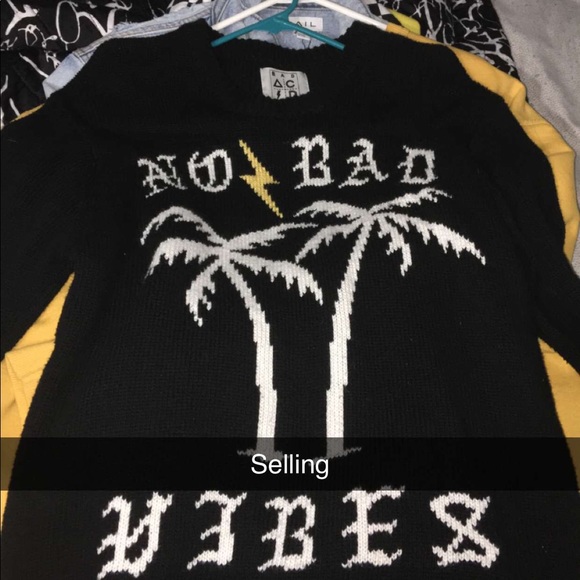 “No bad vibes” knitted sweater - Picture 1 of 1